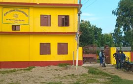 शिक्षक भर्नामा चलखेल गरेको भन्दै वडाध्यक्षले लगाए विद्यालयमा ताला