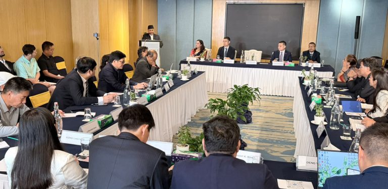 चीन र दक्षिण एसियाबीचको सहकार्यलाई नेपालले पुलको भूमिका निर्वाह गर्न सक्छ : मन्त्री खनाल