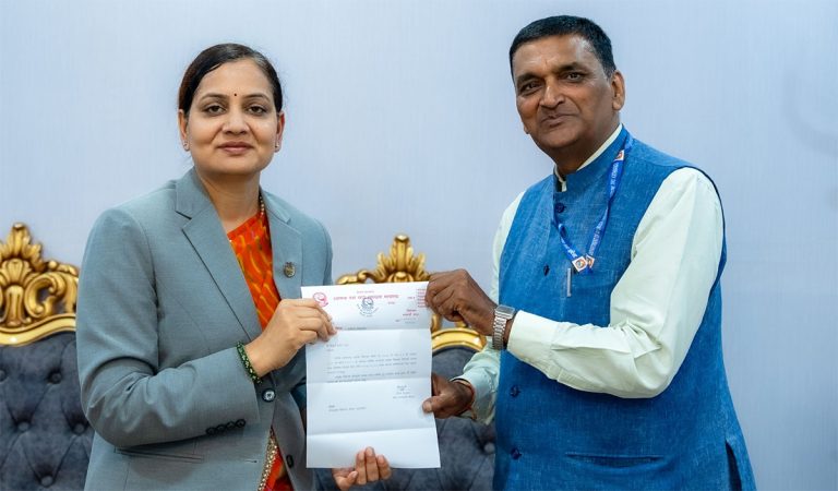 आयुर्वेद चिकित्सा परिषद अध्यक्षको जिम्मेवारी ठाकुरलाई