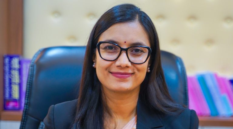 सरकारले भन्यो– हप्ताको दुई दिन बिदा हुने व्यवस्था परिवर्तनको कुनै गृहकार्य छैन