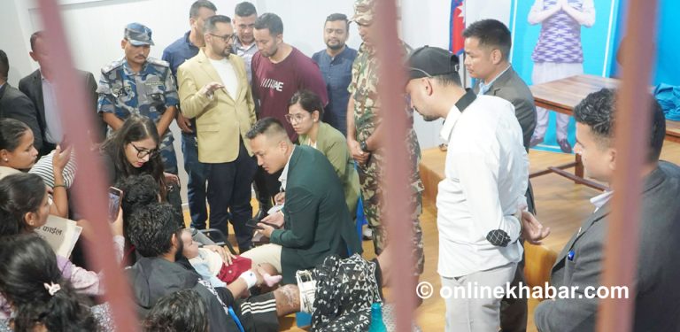 रास्वपा कार्यालयमा गृहमन्त्रीले गुनासो सुन्ने कार्यक्रम, मिडिया प्रवेशमा रोक