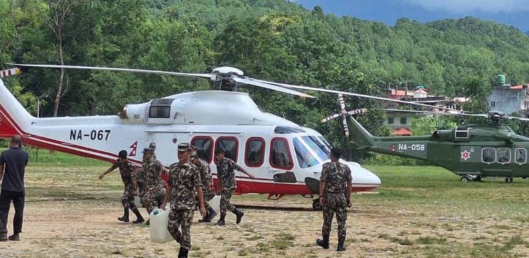 रसुवा बाढी : घाइते २९ जनाको हेलिकप्टरमार्फत उद्धार