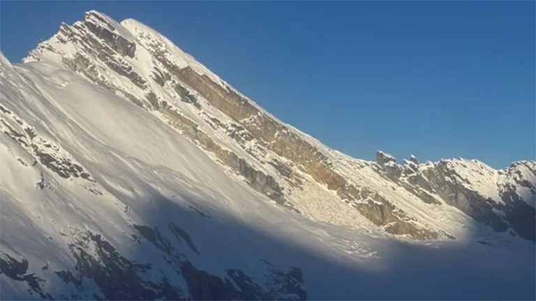 दोलखाको यलुङ-री हिमपहिरोमा बेपत्ता भएका ५ जनाको शव भेटियो