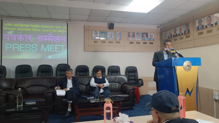 बाढीपहिरोले ६२० मेगावाट बिजुली प्रणाली बाहिर