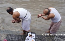सुरु भयो सोह्र श्राद्ध (तस्वीरहरू)