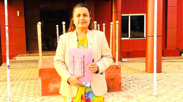 लुम्बिनी प्रदेश सांसद काफ्लेलाई पदमुक्त गर्ने निर्णय कार्यान्वयन नगर्न सर्वोच्चको आदेश