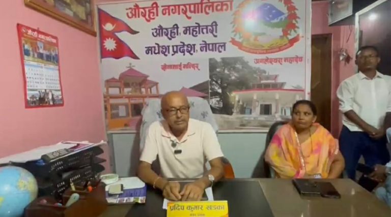 नगर प्रमुखमाथि हातपातको प्रयास गरेको आरोपमा तीन जना पक्राउ