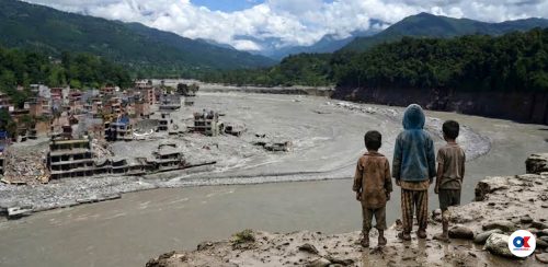 भोटेकोशीको बाढी घट्यो, बालबालिकाको मनमा डर घटेन