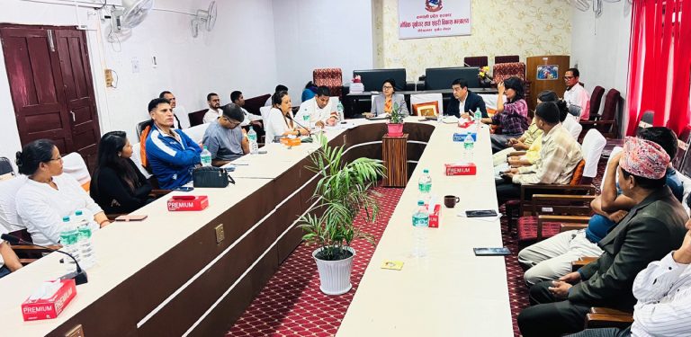 कर्णालीमा १९ आयोजना रुग्ण : ‘काम गर, कि ठेक्का तोड’