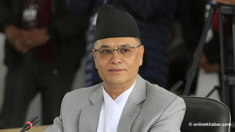मध्यरातमा पूर्वप्रधानन्यायाधीश समातिए, सरकारले अझै कारण खुलाएन