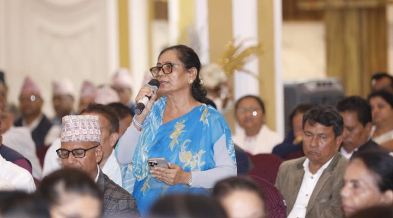 एमाले बैठकमा प्रश्न- सामूहिक नेतृत्व लिने, अपजस चाहिँ अध्यक्षलाई मात्र लगाउने ?