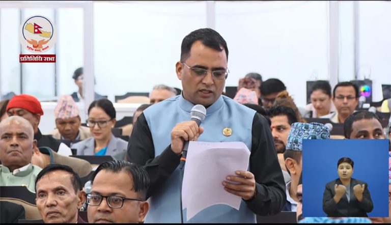 दोधारा-चाँदनी र भीमदत्त नगर जोड्ने पुल तत्काल सञ्चालनमा ल्याउने गरी काम गर्न माग