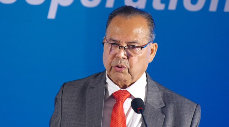 नेपालले चीनबाट सिकेर नयाँ विकास मोडल तय गर्नुपर्छ : झलनाथ खनाल