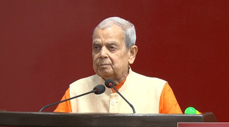 यो मानवीय व्यवहारले सिर्जित विपद् हो, मिलेर सामना गर्नुपर्छ : महन्थ ठाकुर