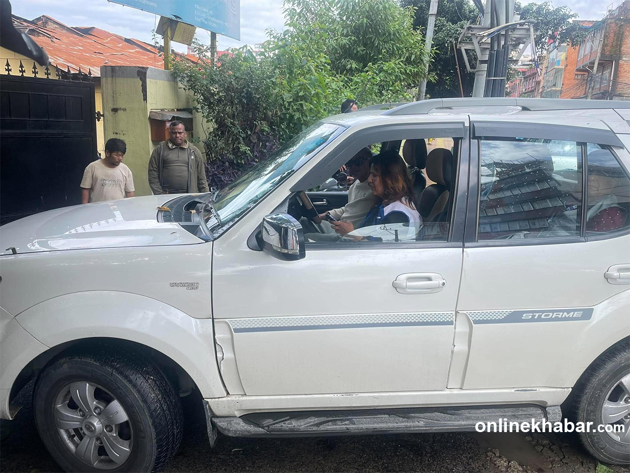 चोलेन्द्रलाई भेट्न पुग्यो मानव अधिकार आयोगको टोली
