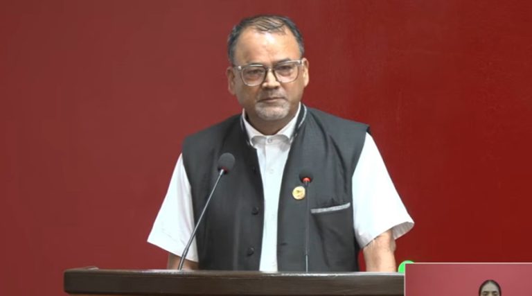 सांसद विष्टको आरोप- प्रधानमन्त्री कार्यालयबाटै सञ्चालित ‘नेटवर्क’ले नागरिकलाई गाली गरिरहेको छ