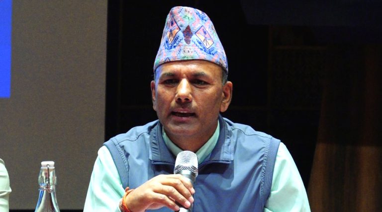 व्यवसायीलाई उद्योग सचिवको आग्रह– ग्यास आपूर्तिमा मानवीय उत्तरदात्वि बुझिदिनुस्