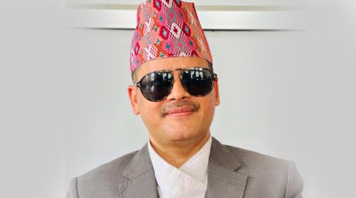 पाँचखालका मेयरले गरे बाढीपीडितलाई व्यक्तिगत २० लाख सहयोग