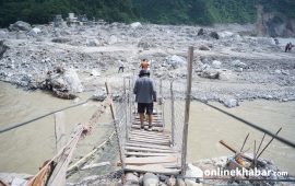 सडक सञ्जाल अवरुद्ध हुँदा रसुवामा खाद्यान्न अभाव, बिरामी मारमा