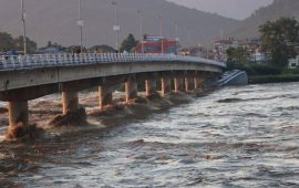 नारायणी पुलमा हलुका गाडी चलाउन अनुमति, क्रुजसिप निकाल्न दुई विकल्पमा तयारी