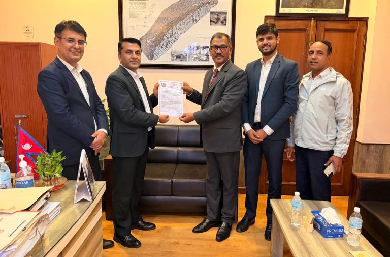 चितवनको रोयल टुलिपले पायो पाँचतारे डिलक्स मान्यता