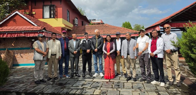 एमाले कार्यदलमा कुरा मिलेन, पुनर्गठनका लागि सहमतिको प्रस्ताव तयार गर्न तीन नेतालाई जिम्मा