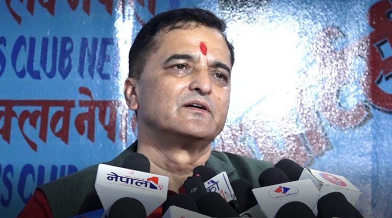 योगेश भट्टराईको समीक्षा– एमाले यथास्थितिमा अगाडि जान सक्दैन, केही नयाँपन दिनैपर्छ