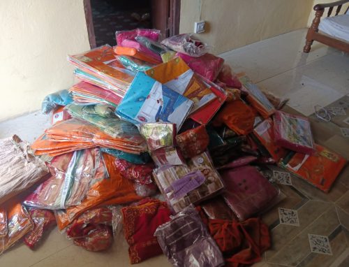 सिरहामा १५ लाख ५६ हजारको अवैध सामान बरामद