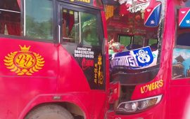 गोरखामा दुई बस ठोक्किए : ४ जना घाइते, एकको अवस्था गम्भीर
