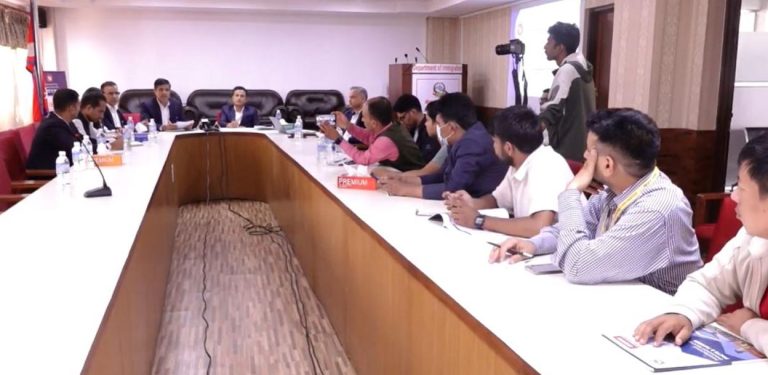 अध्यागमनले डिजिटल अभिलेखलाई मान्यता दिने, पर्यटकले कागजी ढड्डा बोक्नुनपर्ने