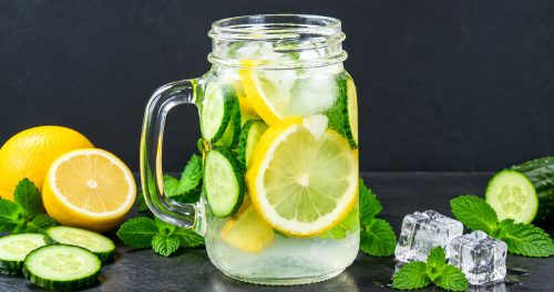 किन ट्रेन्डिङमा छ अल्कलाइन वाटर ?
