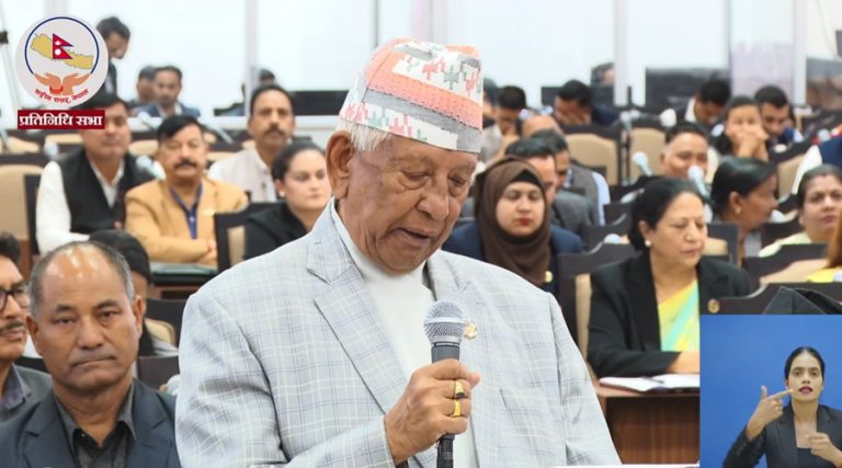 सांसद केसीको प्रश्न– २६ सयमा सजिलै ग्यास पाइन्छ, तोकिएको मूल्यमा पाइँदैन किन ?