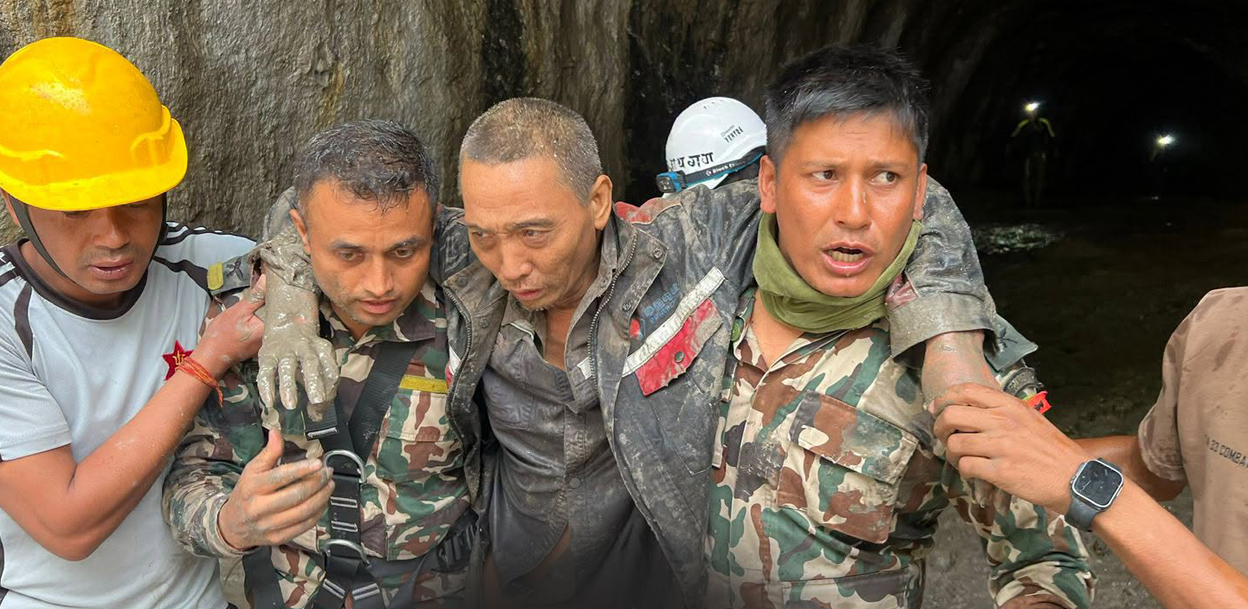 अपर त्रिशूली-१ को सुरुङबाट एक चिनियाँ नागरिकको उद्धार