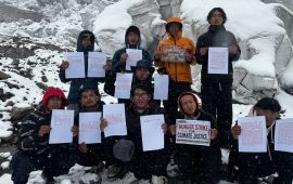 हिमाली जनजीवन रक्षाको माग गर्दै मनास्लु बेसक्याम्पमा १० जनाले थाले आमरण अनशन