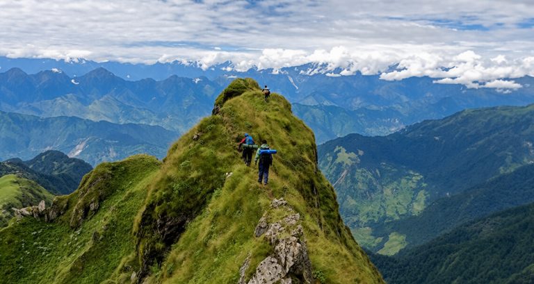 दशैंमा घुम्ने हो सुदूरपश्चिम, कहाँ जाने ? के हेर्ने ?