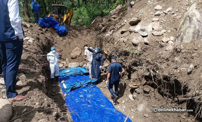 पोखरा ल्याइएका १०२ शवमध्ये १९ को मात्र पहिचान, ८३ शवको सुरक्षित व्यवस्थापन