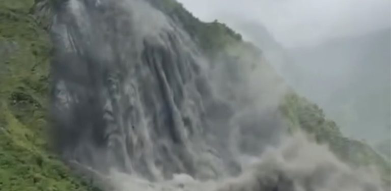 दार्चुलाको भट्टारमा पहिरो: १० परिवारलाई सुरक्षित स्थानमा सारियो