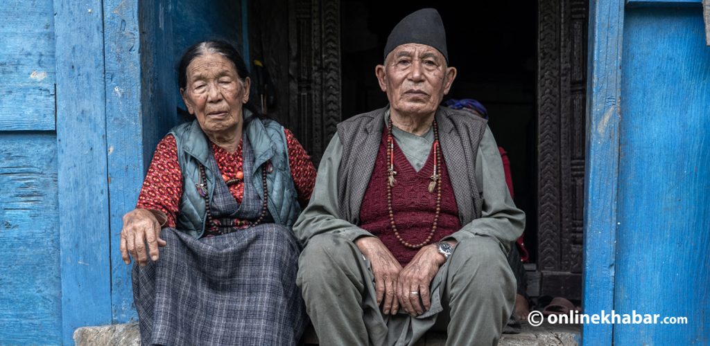 तीन पुस्ता गुमाए, सिंगै गाउँलाई सहानुभूति बाँड्दैछन्