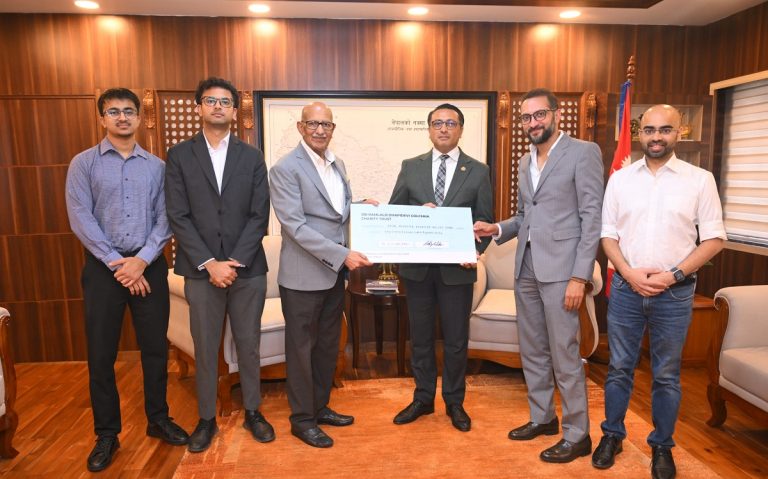 गोल्छा च्यारिटी ट्रस्टद्वारा उद्धार कोषमा १ करोड ११ लाख रुपैयाँ सहयोग