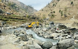 एउटै कम्पनीलाई ठेक्कामाथि ठेक्का, जाजरकोटमा पुल र सडक वर्षौंदेखि अलपत्र