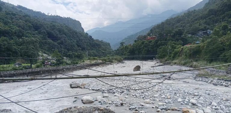 कागबेनीदेखि भोटेकोशीसम्म : जलवायु जोखिमको बहस गर्न घरपझोङमा जुटे देशभरका स्थानीय तह