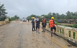 कमला नदीमा पानीको बहाव बढेपछि सतर्कता अपनाउन माइकिङ