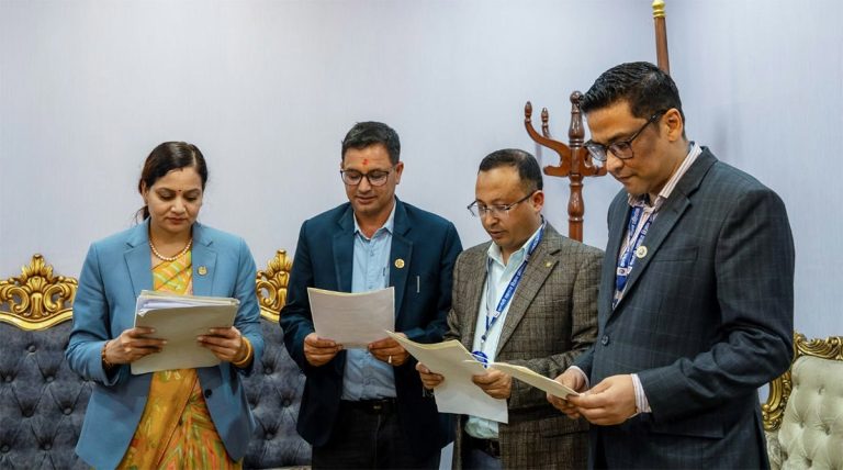 कर्णाली स्वास्थ्य विज्ञान प्रतिष्ठानमा ४ पदाधिकारी नियुक्त