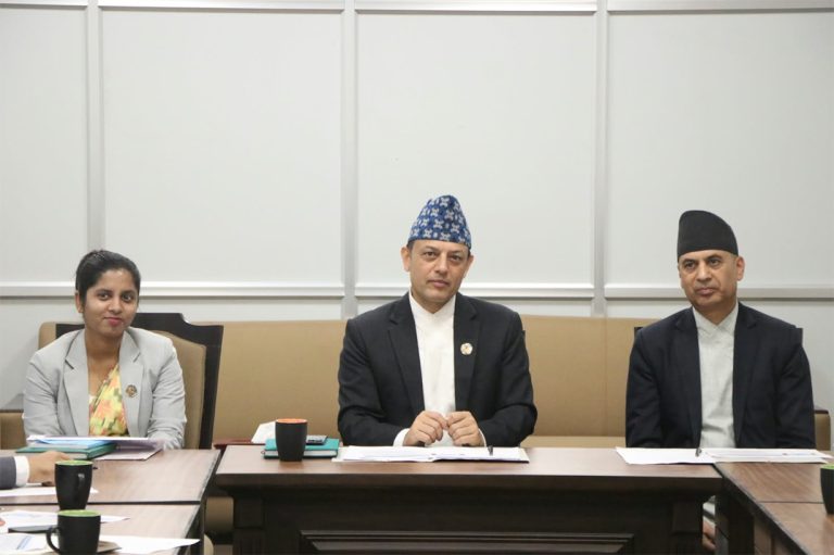 कार्यव्यवस्था परामर्श समितिको बैठक बस्दै