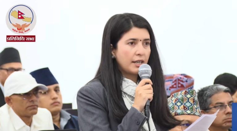चालकहरूको मनोसामाजिक स्वास्थ्य सम्बोधन गर्न सचेतक धितालले गराइन् ध्यानाकर्षण