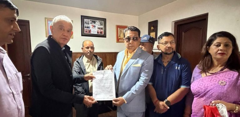 कांग्रेस देउवा समूहको मनाङ संयोजकमा दीपक मनाङे