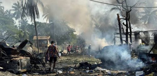 म्यान्माको बजारमा सेनाको हवाई आक्रमण, ३३ जनाको मृत्यु