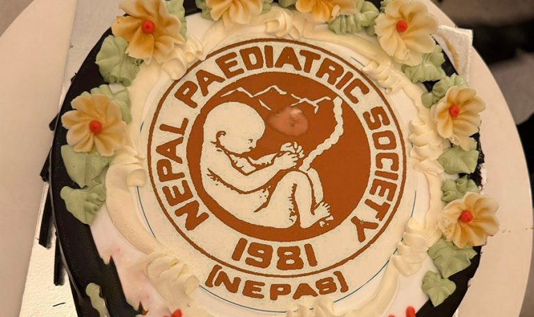 ‘बाढीबाट प्रभावित बालबालिकालाई चिकित्सकीय सेवा दिन तयार छौं’
