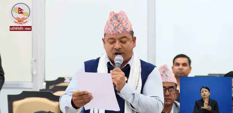 ‘ग्यास नपाएर सुत्केरीलाई खुवाउन नसक्दा युवाले आत्महत्या प्रयास गरे, यसको जिम्मा कसले लिन्छ ?’