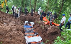 भोटेकोशीको बाढीमा मृत्यु भएका ७ जनाको शव पाल्पामा व्यवस्थापन